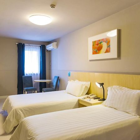 Jinjiang Inn - Shanghai Everbright Convention & Exhibition Center Екстериор снимка