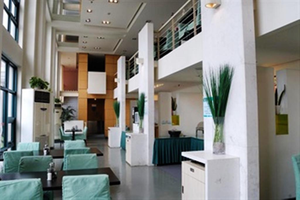 Jinjiang Inn - Shanghai Everbright Convention & Exhibition Center Екстериор снимка
