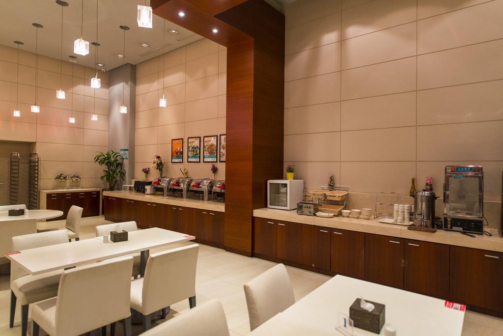 Jinjiang Inn - Shanghai Everbright Convention & Exhibition Center Екстериор снимка