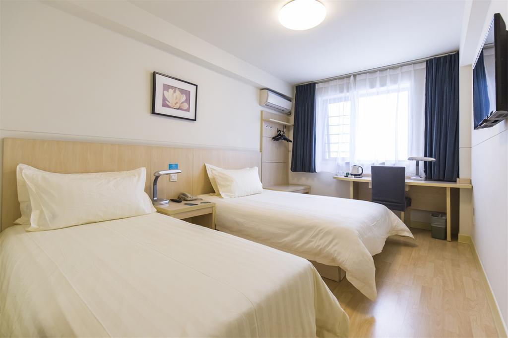Jinjiang Inn - Shanghai Everbright Convention & Exhibition Center Екстериор снимка
